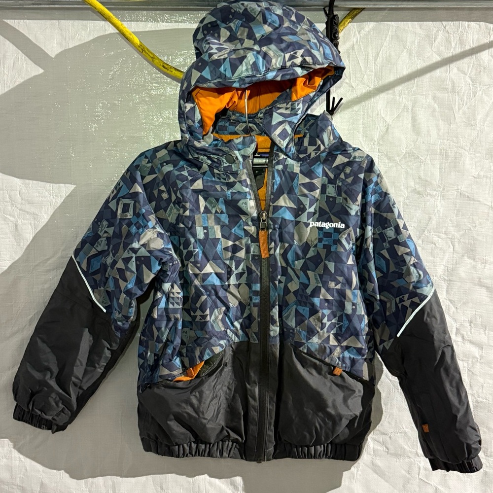 Patagonia Kids' Blue and Gray Patterned Puffer Jacket